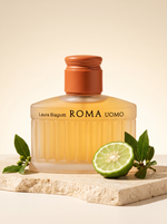 Laura Biagiotti Roma Uomo Eau de Toilette 125 ml - Flakon auf Travertin mit Bergamotte und Lorbeer