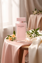 Narciso Rodriguez for her Eau de Parfum - rosa Flakon mit Orangenbluete und Jasmin auf Seide - kaufenparfum.de